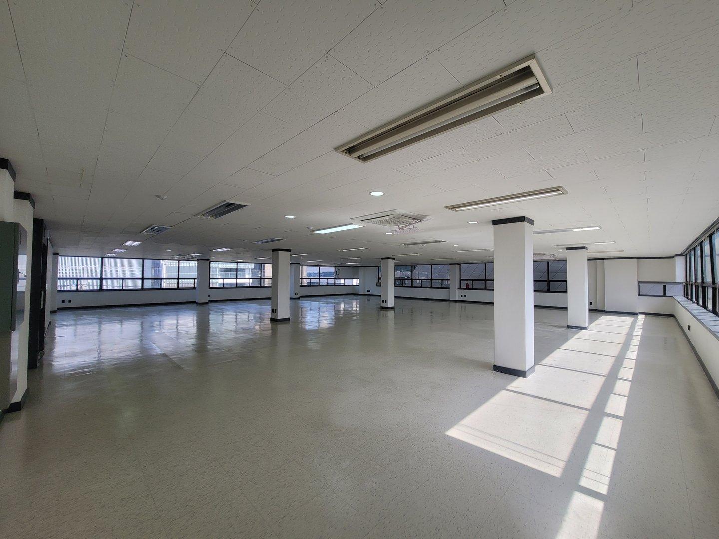 역삼동 사무실 임대 역삼역 논현로 대로변 250평 연층 임대