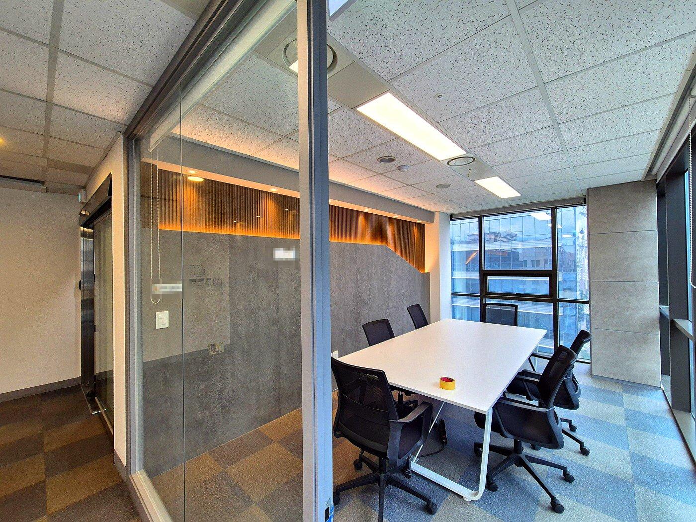 강남구청역 H타워 8층 | 전용 50평 인테리어 오피스 사진 2