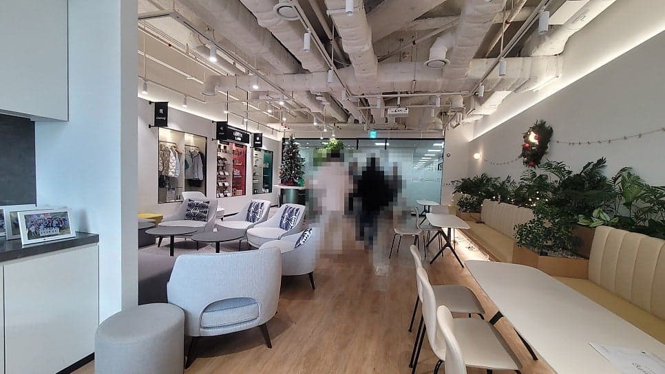 잠실역 롯데월드타워 20층 | 전용 555평 인테리어 오피스 사진 2