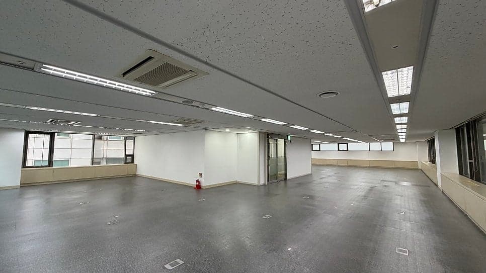 강남역 엔데버타워 13,14층 | 전용 178평 인테리어 오피스 사진 3