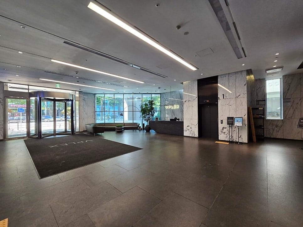 삼성역 브이플렉스 16층 | 전용 225평 오피스 사진 4