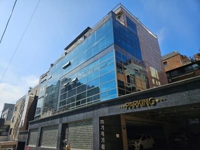초석빌딩 외관