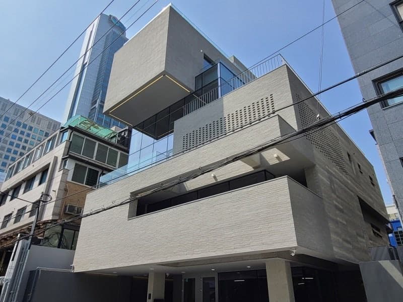 역삼역 사옥 임대 외관