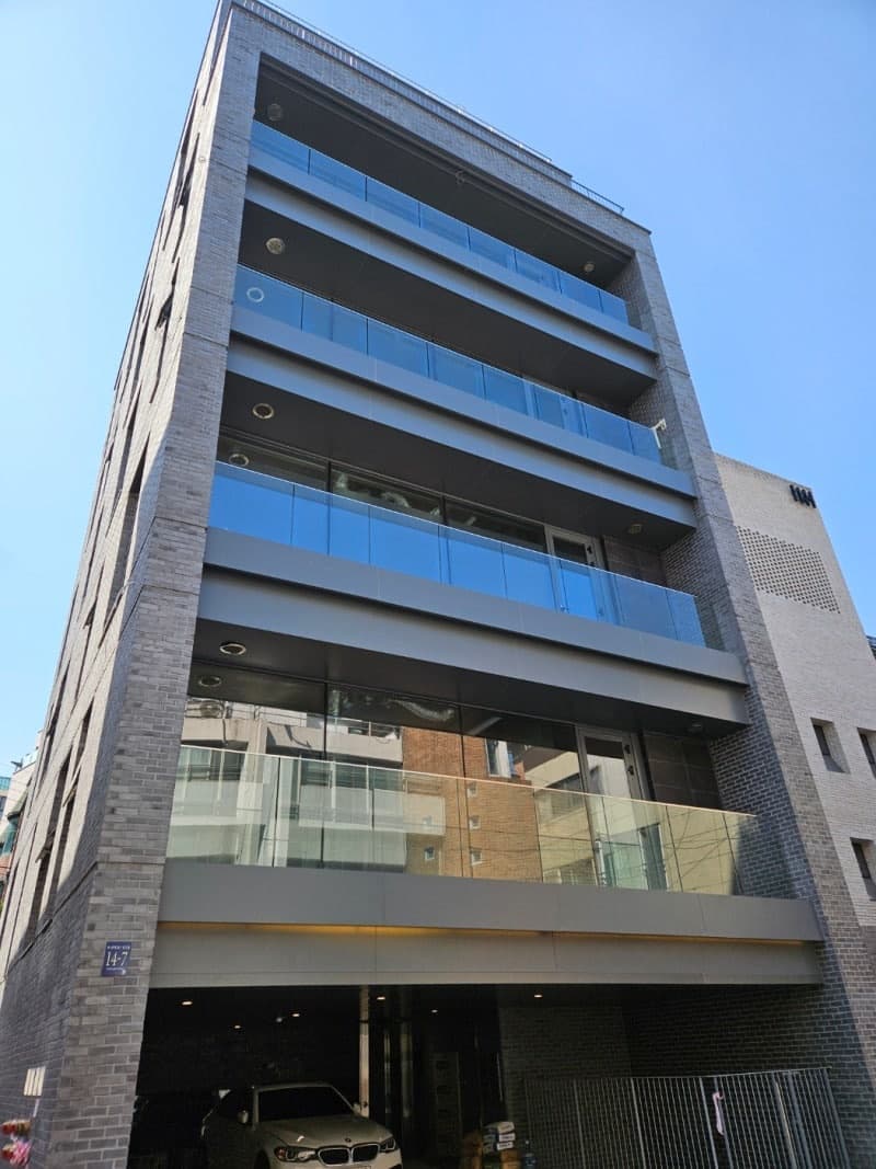 청담동 신축 사옥 외관