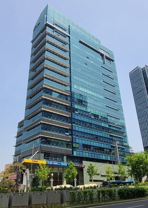 제이타워 외관